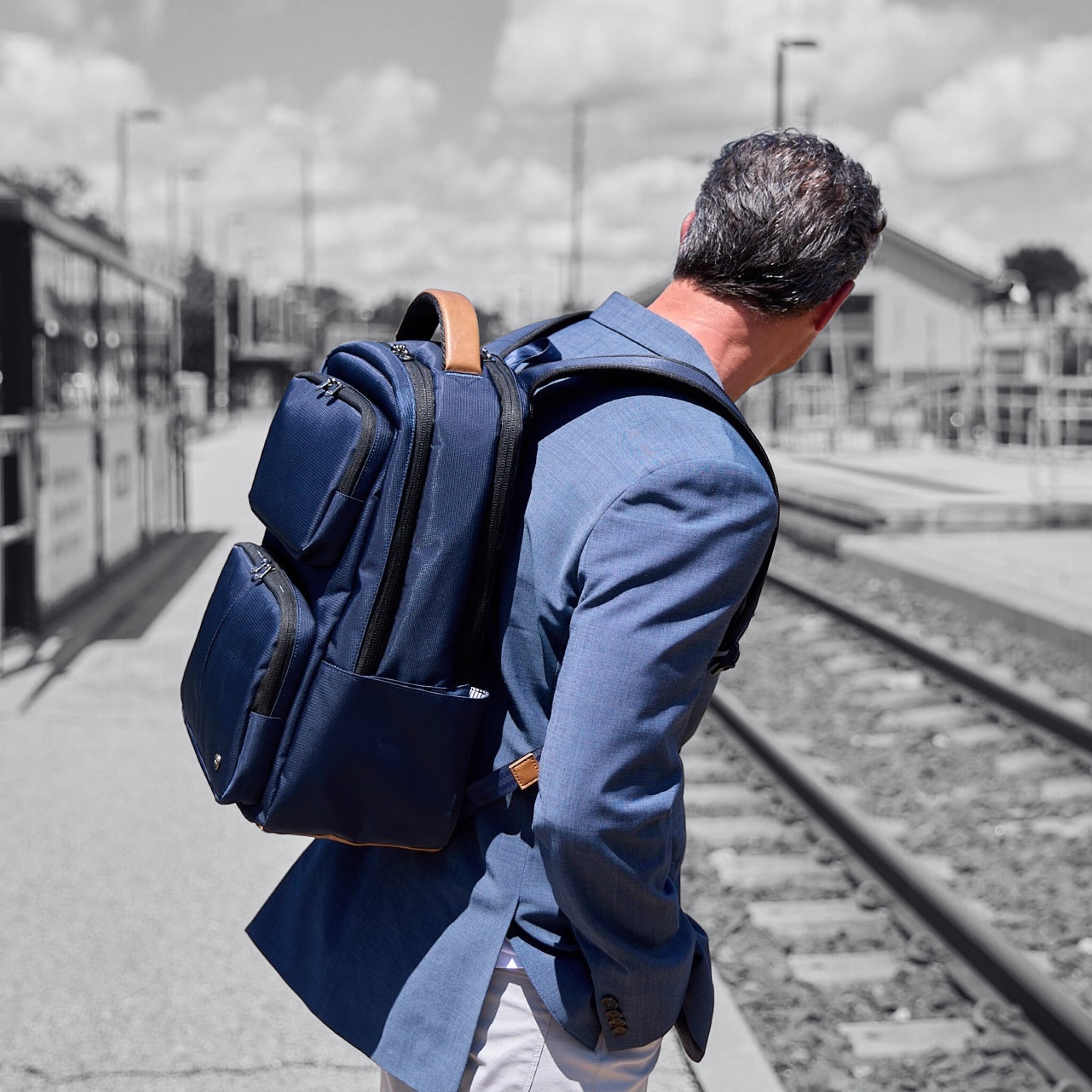 PKG Aurora Metro 36L District Backpack