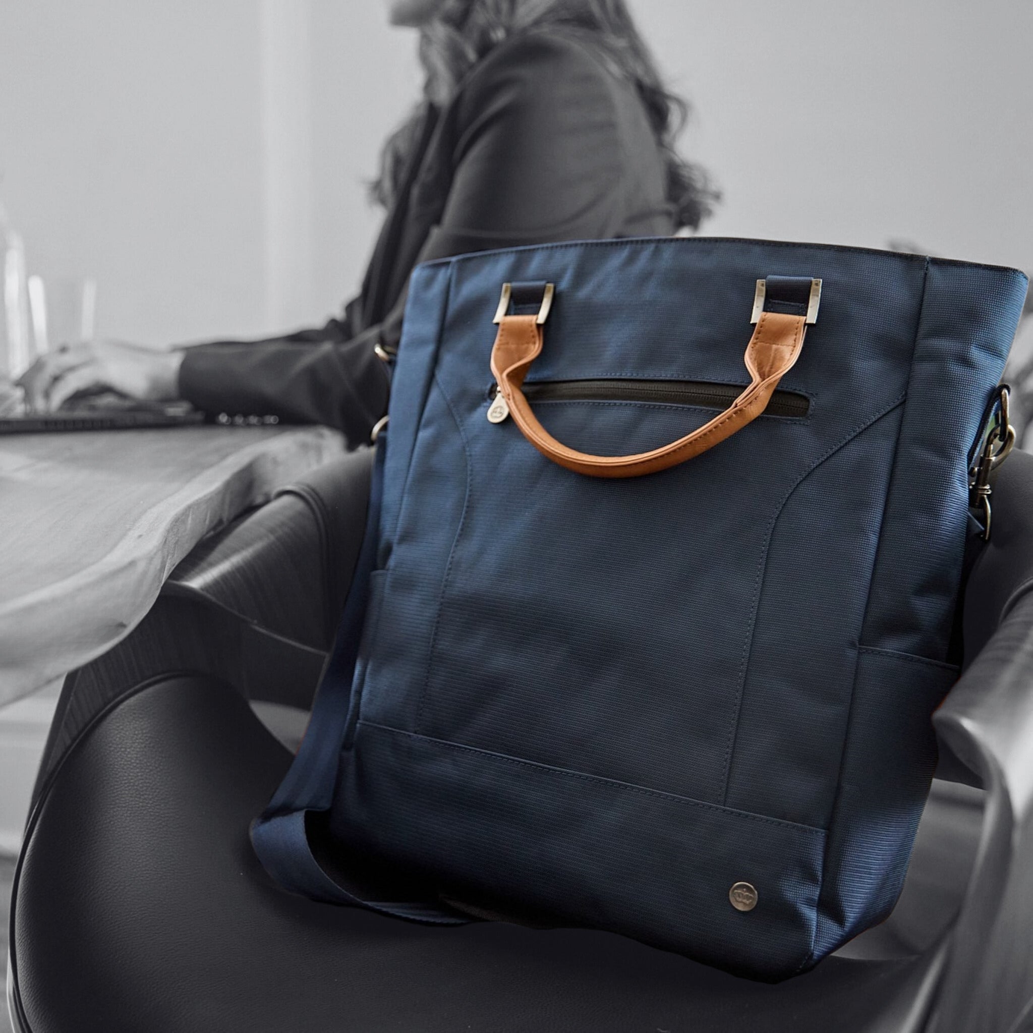 PKG Parkdale 18L District Tote | Messenger bag