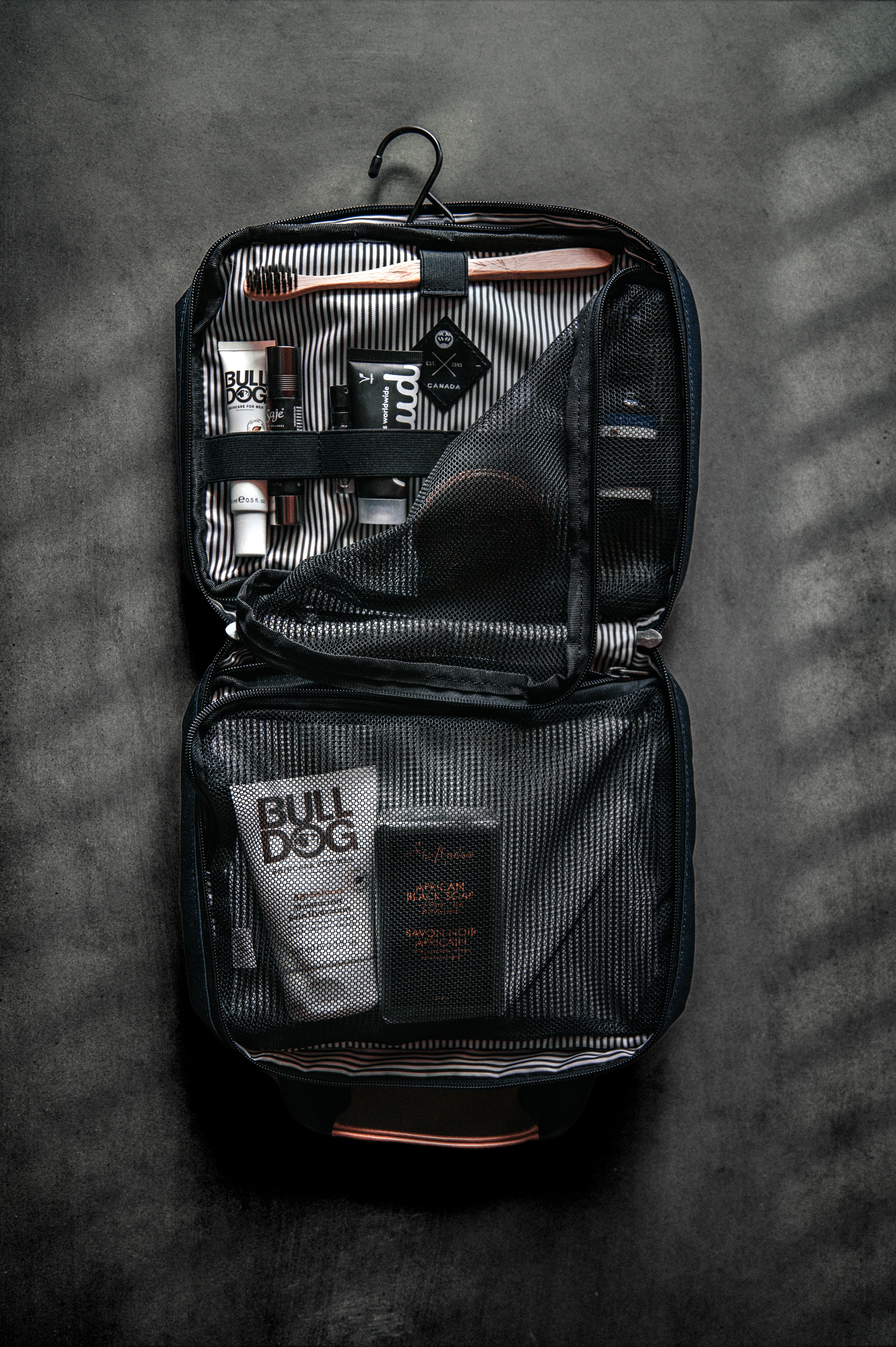 PKG Simcoe Essentials bag