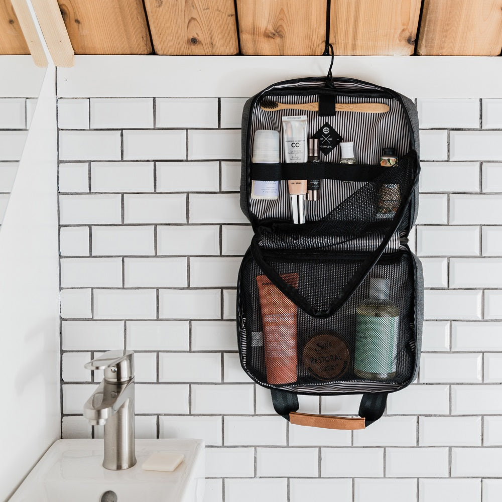 PKG Simcoe Essentials bag