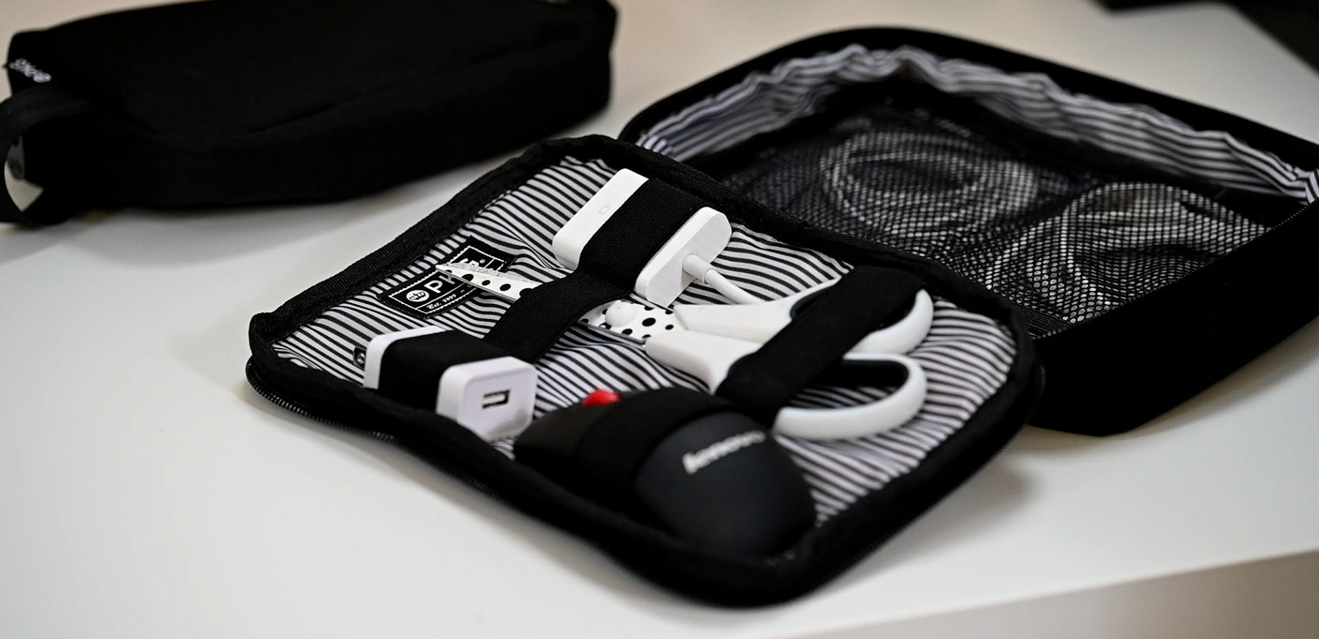 PKG Waterloo Accessory cases 2-Pack