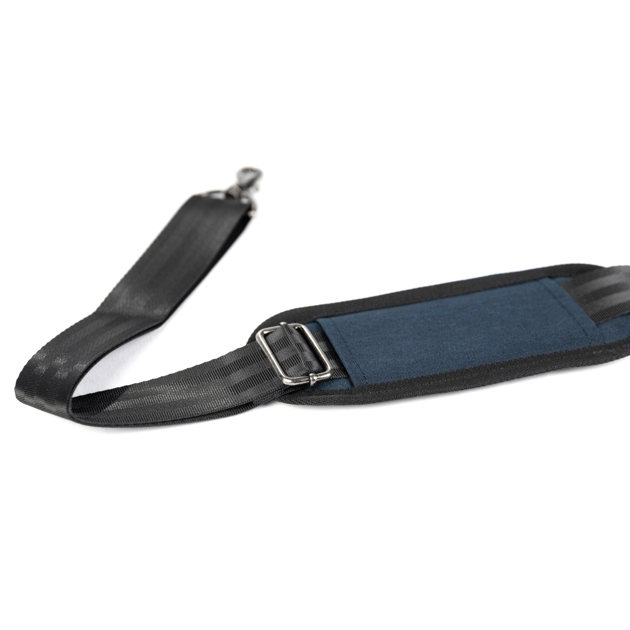 PKG Bishop 42L Recycled Duffle Bag (navy) adjustable strap