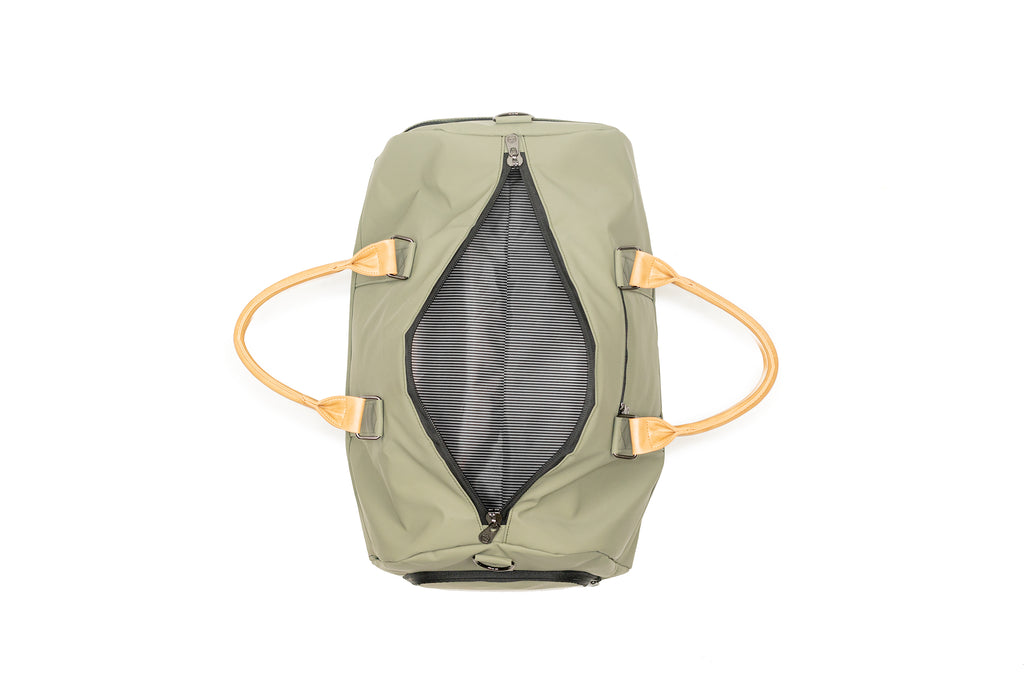 PKG Bishop 42L recycled duffle bag (tranquil green) top view, open