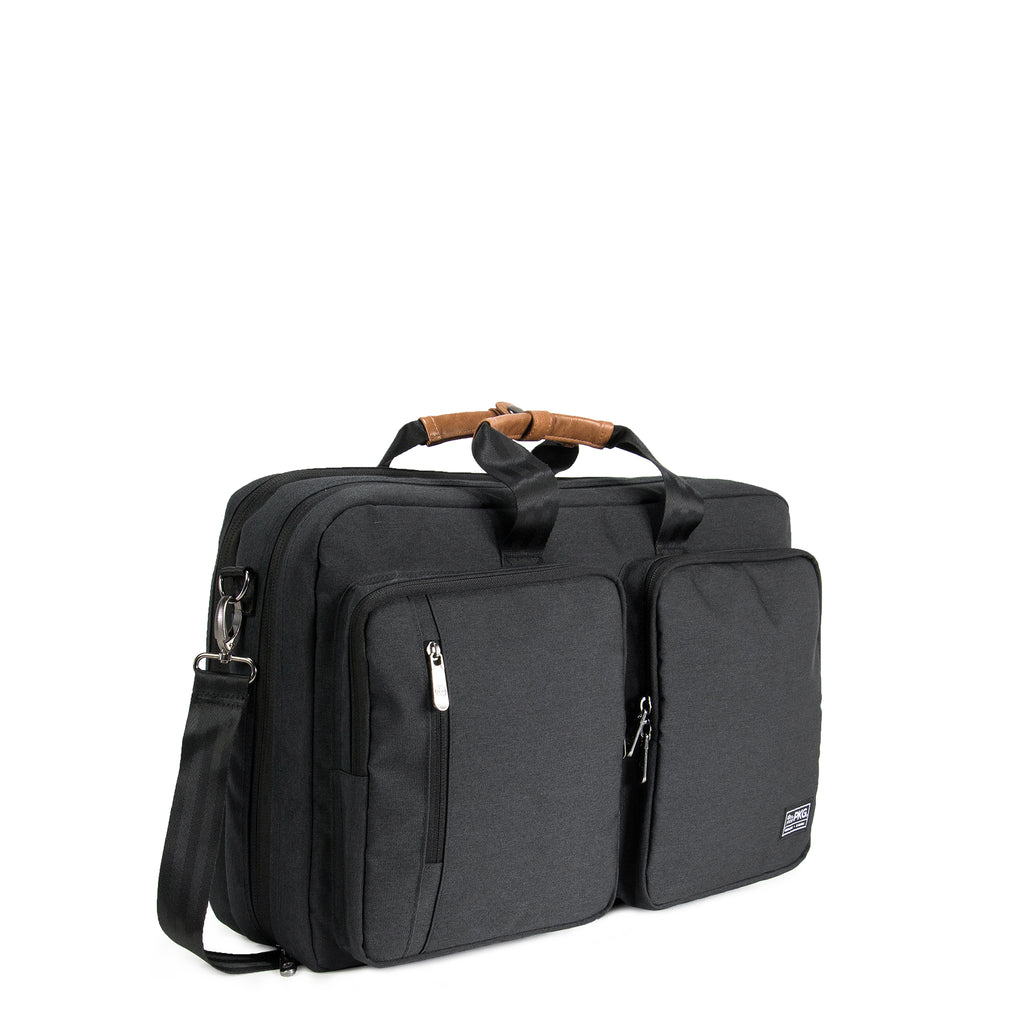 PKG Trenton 31L Messenger Bag (dark grey): A short-haul dream with dual functionality. Crafted from recycled, weather-resistant fabrics, it offers a large garment compartment and water-resistant protection. Use as a messenger or convert into a backpack. Ideal for one or two-day trips