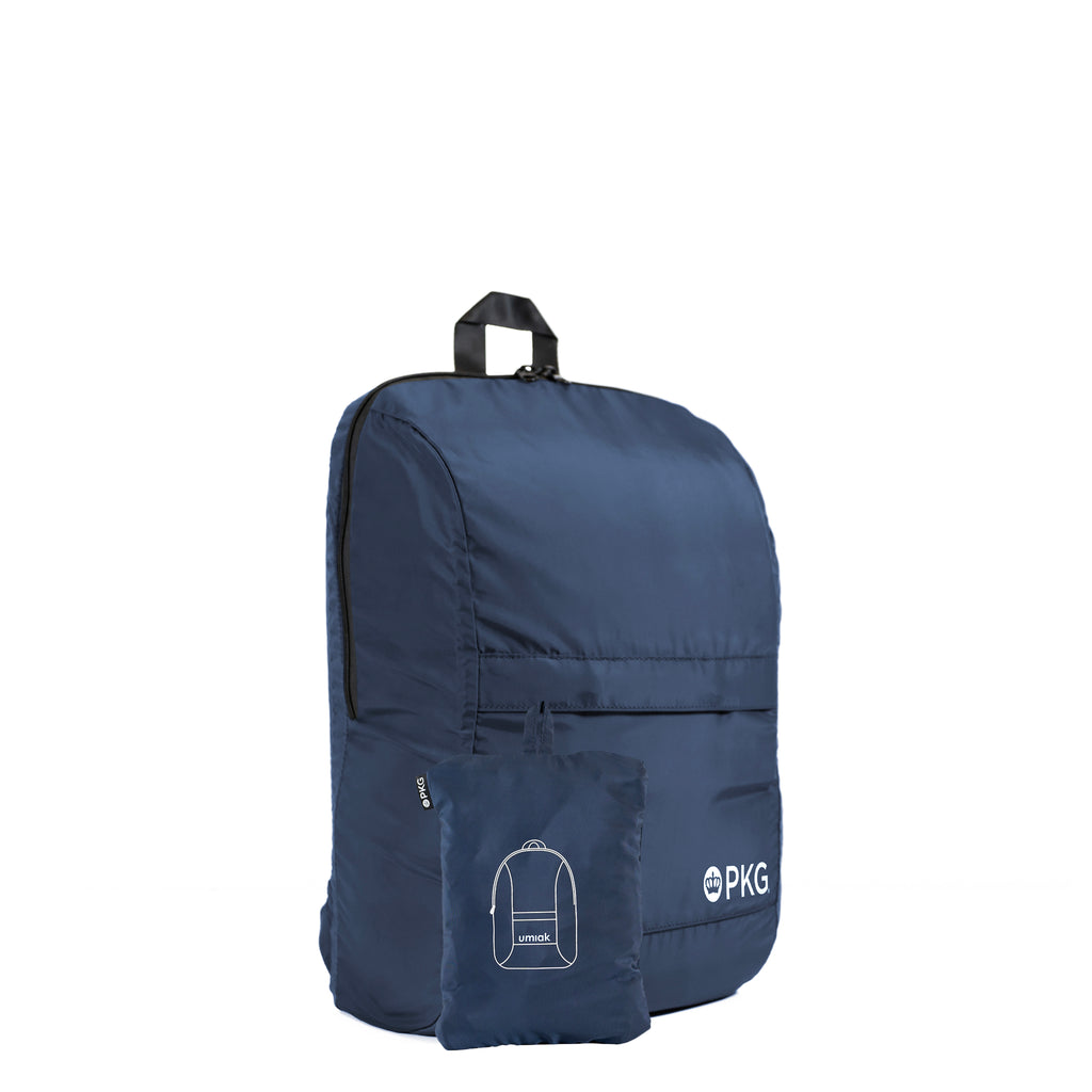 Umiak 28L Recycled Backpack (navy) – your eco-friendly everyday travel companion. Built with 100% recycled, water-resistant, and tear-resistant material. Antimicrobial, odor-resistant, and exceptionally durable with reinforced seams