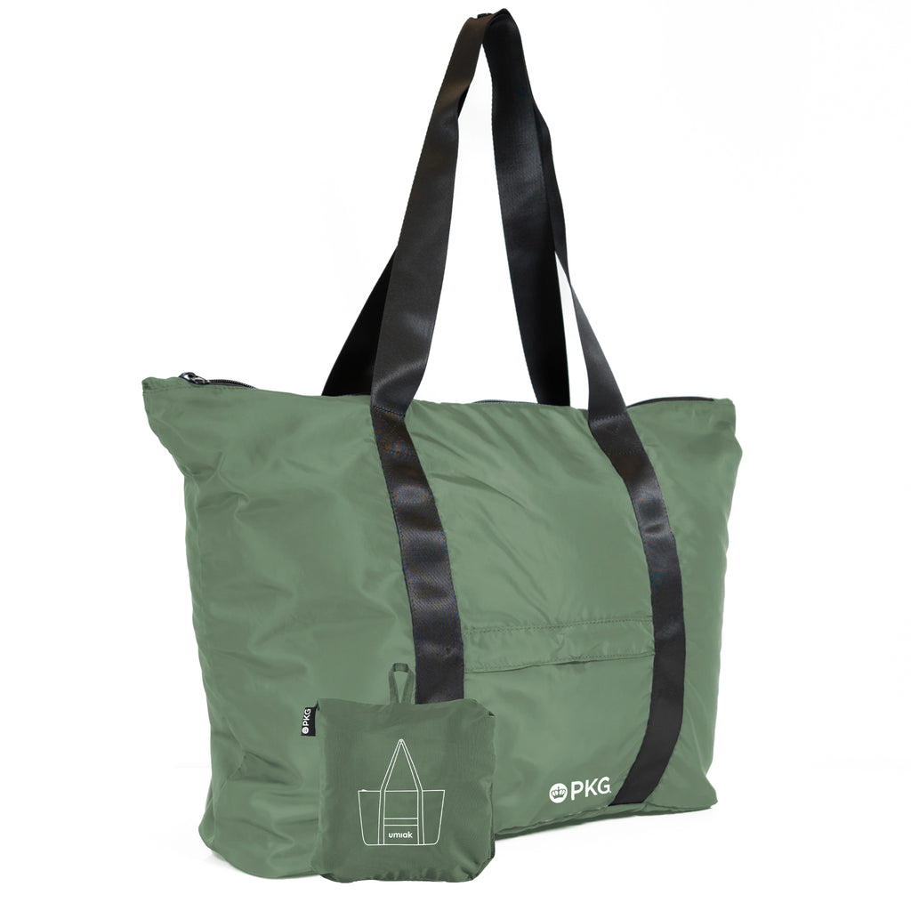 PKG Umiak 33L Recycled Packable Tote (green) – your eco-friendly EVERYDAY carry. This versatile tote, made with 100% recycled material, is antimicrobial, water-resistant, and tear-resistant. Reinforced seams add durability. Ideal for work, travel, and daily use.