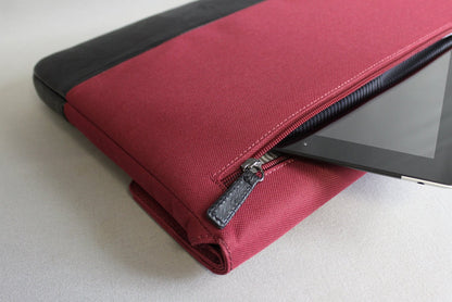 Grab Bag (burgundy) with tablet inserted