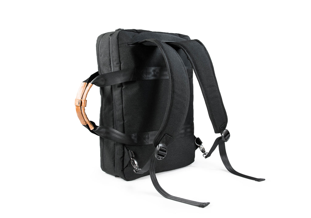 PKG Trenton 31L Messenger Bag (black) with backpack style shoulder straps attached