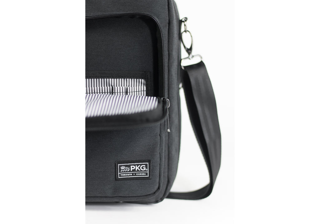 PKG Trenton 31L Messenger Bag (dark grey) detailed view of front pocket